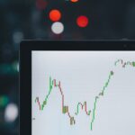 découvrez les bases de l'investissement, les stratégies pour faire fructifier votre argent et les conseils essentiels pour investir intelligemment en toute sécurité.