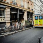 découvrez tout ce qu'il faut savoir sur le terrorisme : définitions, enjeux, causes, conséquences mondiales et actions de prévention pour mieux comprendre ce phénomène complexe.