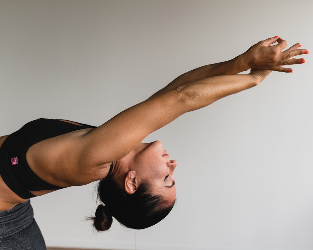 découvrez les bienfaits du stretching : des exercices d’étirement pour améliorer votre souplesse, prévenir les blessures et détendre vos muscles. conseils, routines et astuces pour intégrer le stretching à votre quotidien.