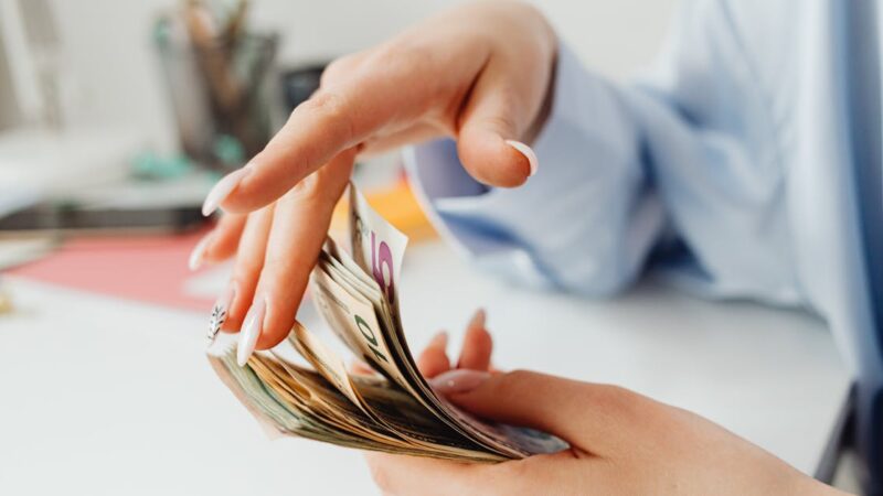 Comment bien gérer ses finances face aux fluctuations économiques